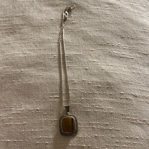 Chic Silver Necklace with Gold-Toned Pendant